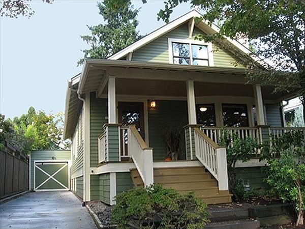 2nd image of 3345 SE Caruthers St