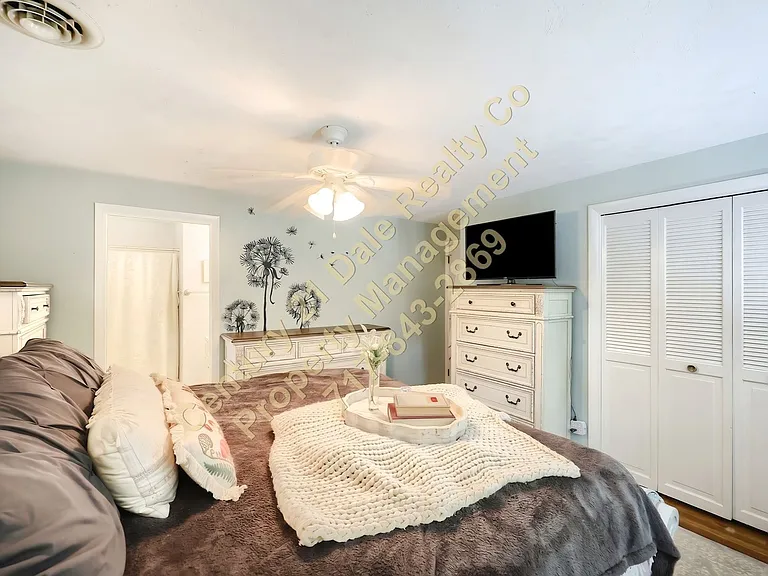 428 Blue Ridge Dr — Photo 17