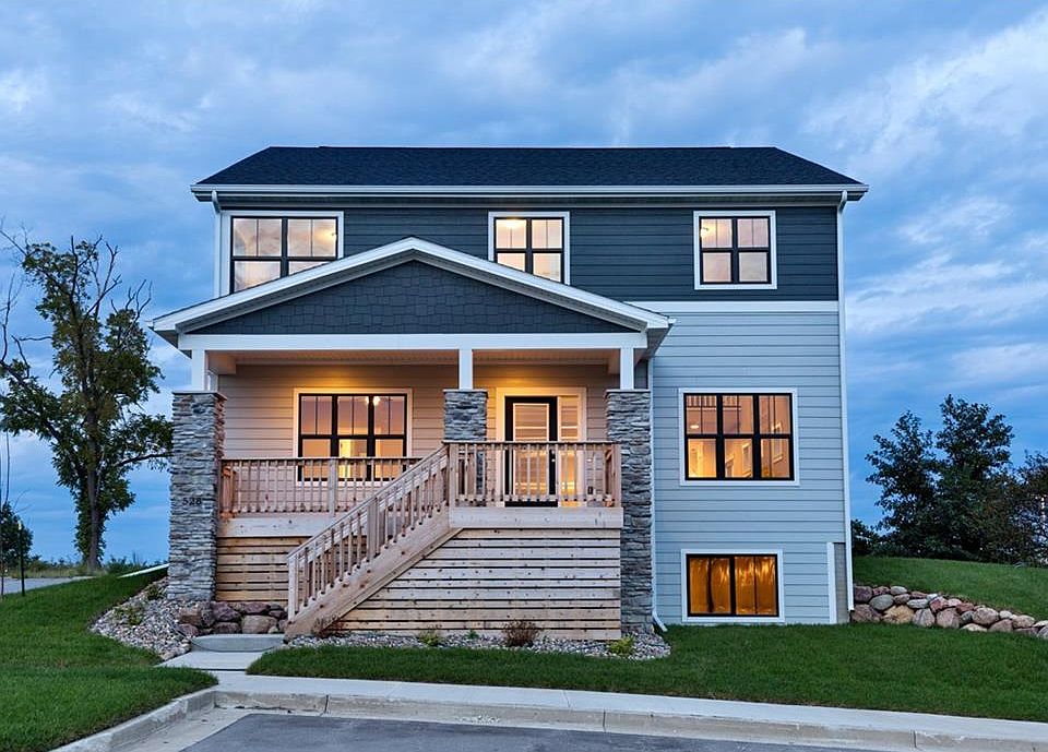 1st image of 528 S Blue Stone Way