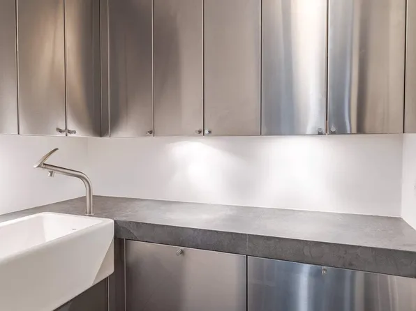 230 Central Park West image 22 of 26