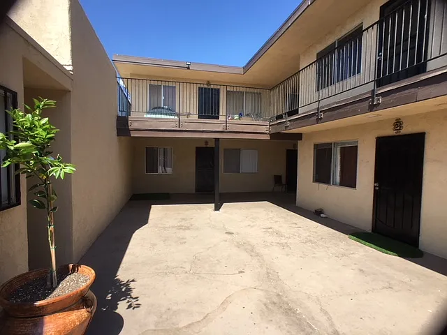5305 S J St #5 — Photo 11