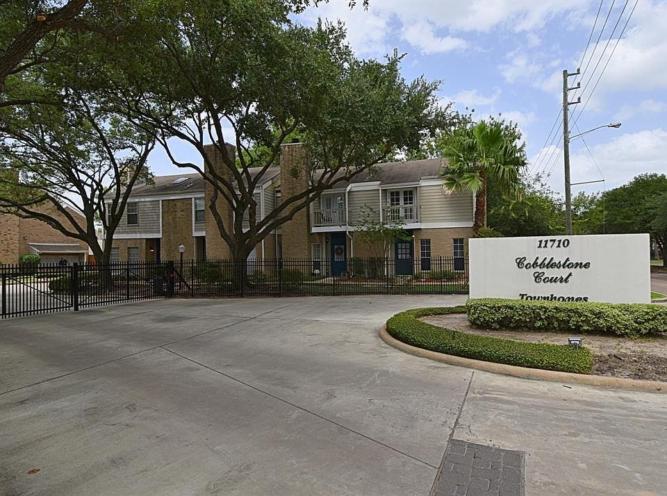 1st image of 11710 Southlake Dr Unit 18