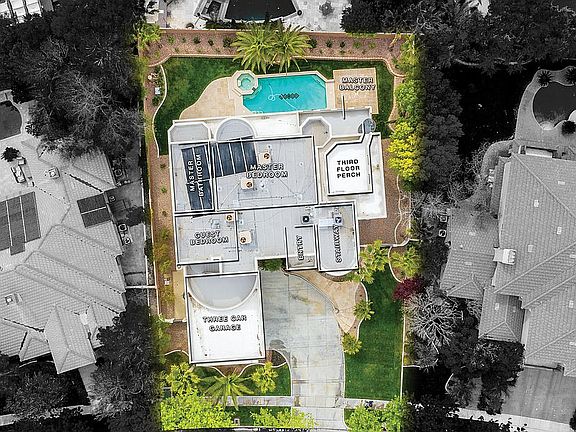 5th image of 801 Canyon Greens Dr