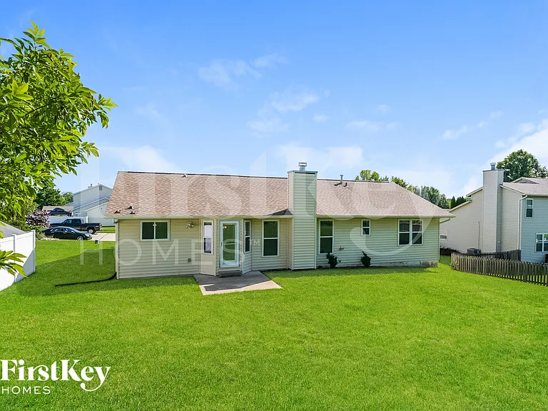 3891 Cambridge Crossing Dr — Photo 14
