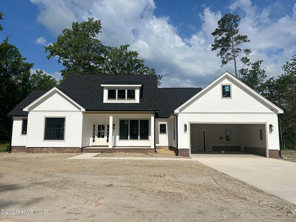 1st image of 2430 Starling Lane
