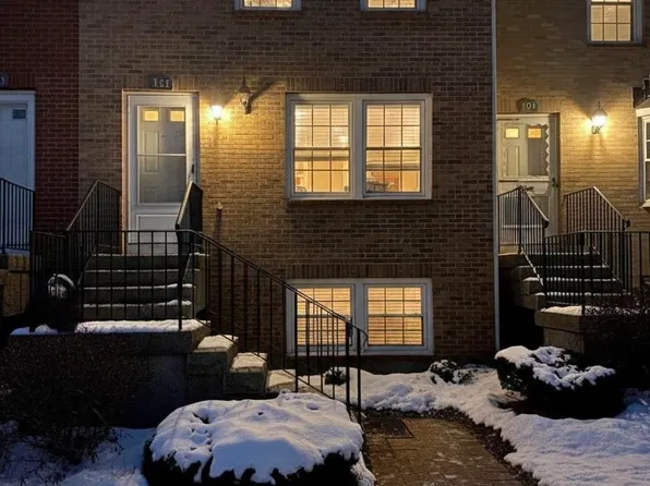 103 Derryfield Court, Manchester, NH 03104