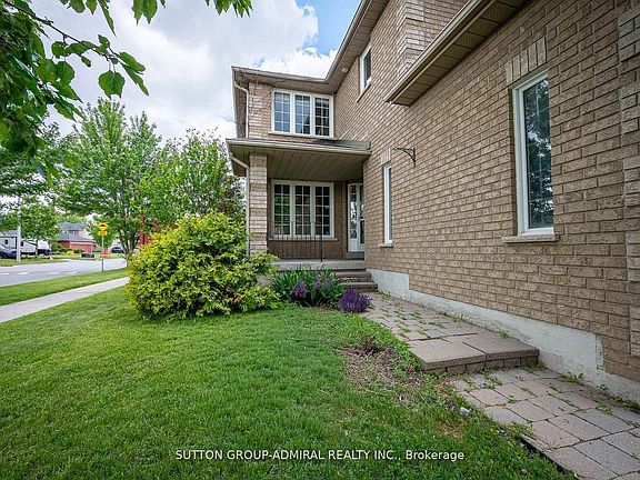 2nd image of 120 Widgeon St