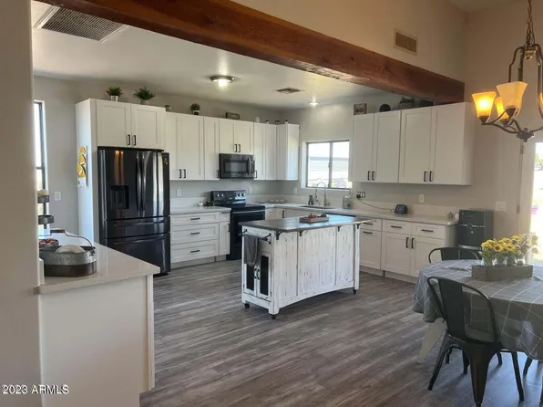 8925 S 214TH Drive, Buckeye, AZ 85326