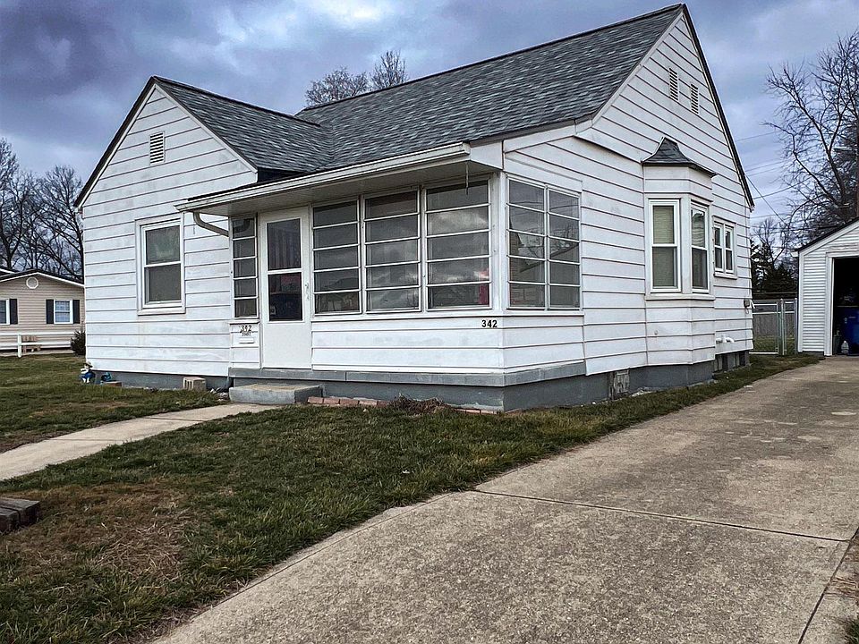 1st image of 342 W Indiana Ave