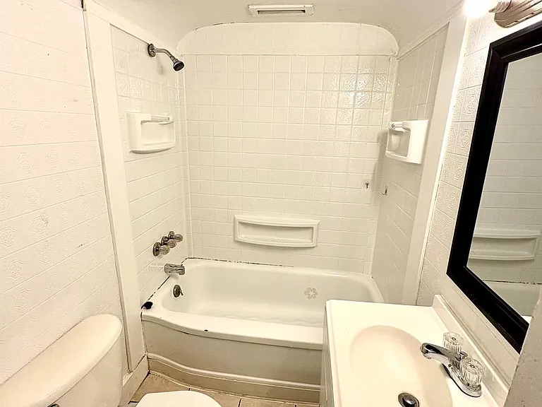 540 Walnut St #1 — Photo 5