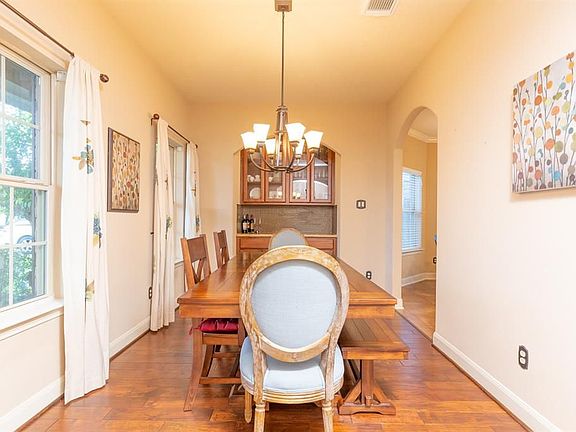 3rd image of 6218 Oxford Lake Dr