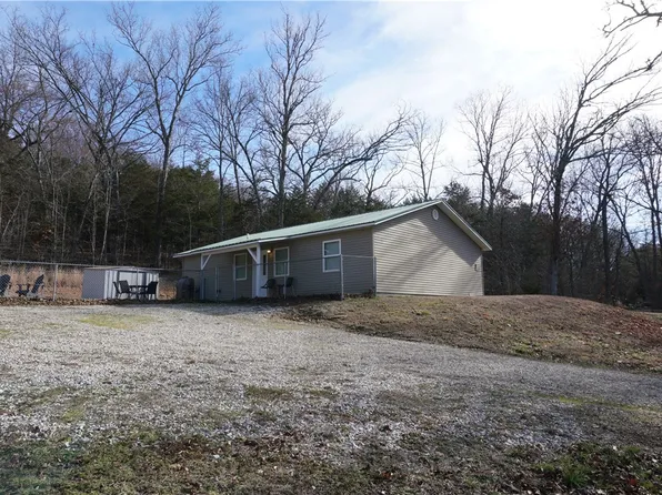 178 Madison St #2615, Huntsville, AR 72740