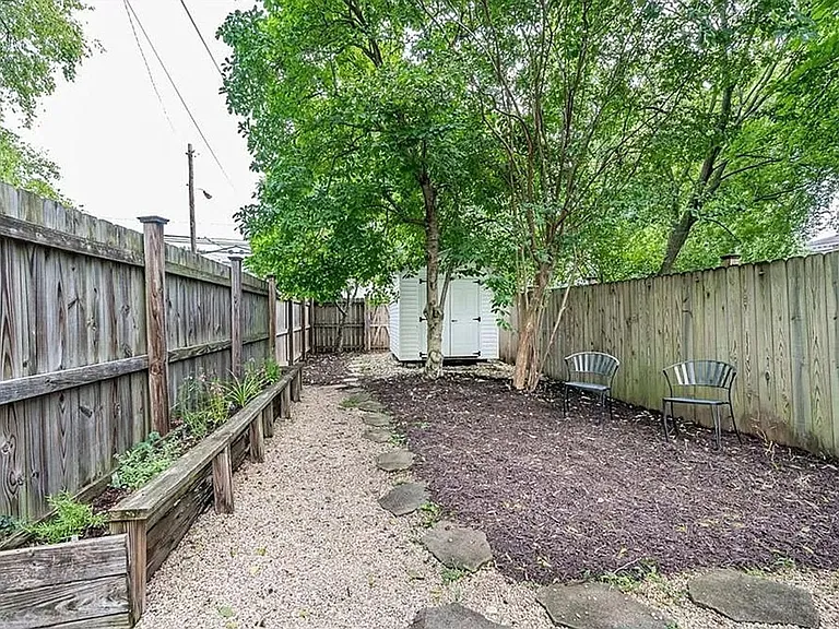 513 S Laurel St — Photo 25
