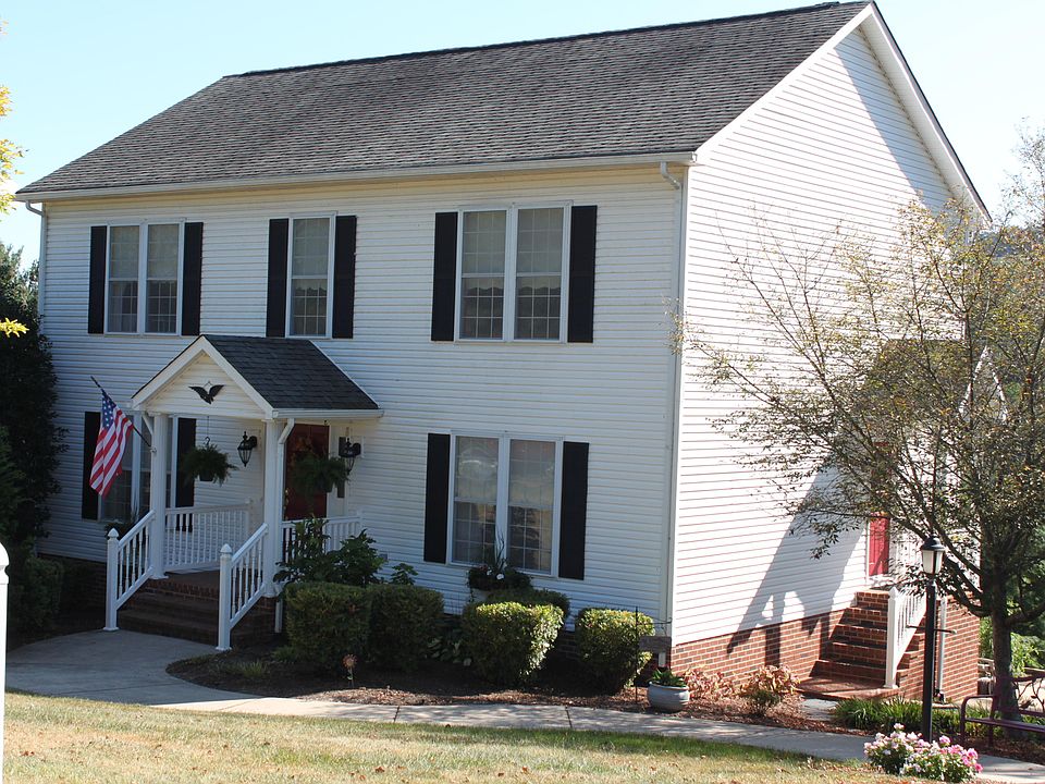 1st image of 192 Mount Vista Dr
