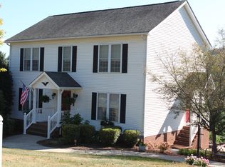 192 Mount Vista Dr, Lexington, VA 24450