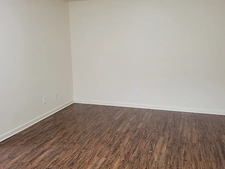 1810 State St #303 — Photo 7