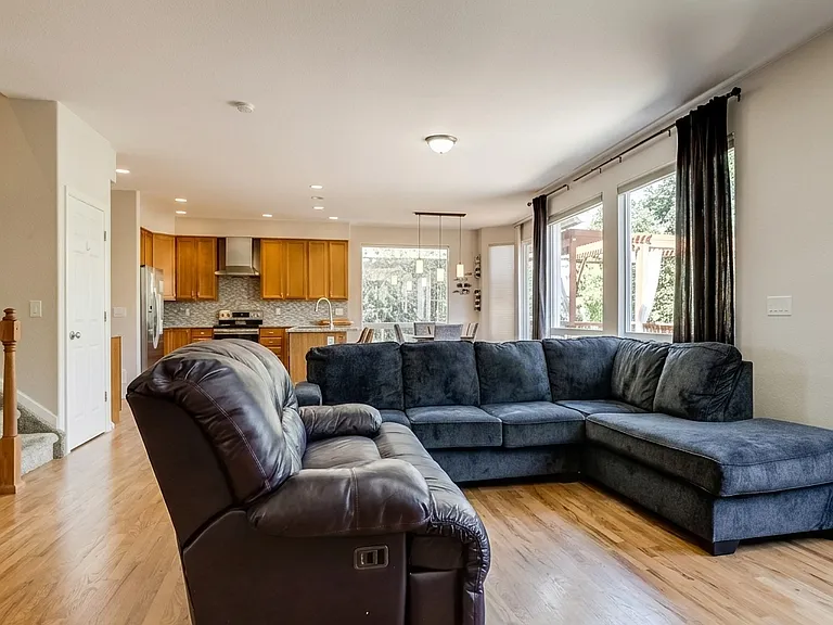 1395 E 100th Ln — Photo 83