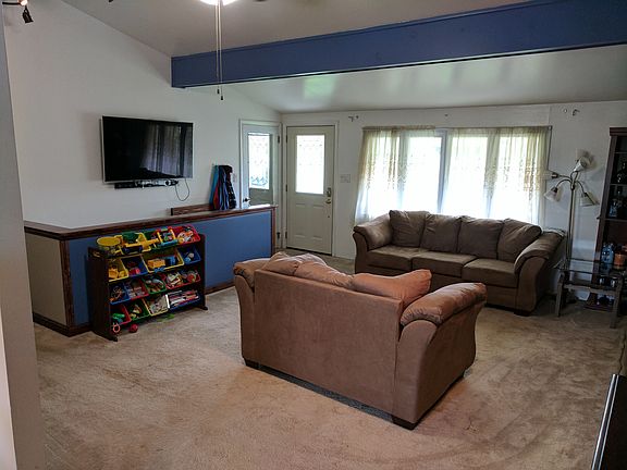 Upstairs living room 