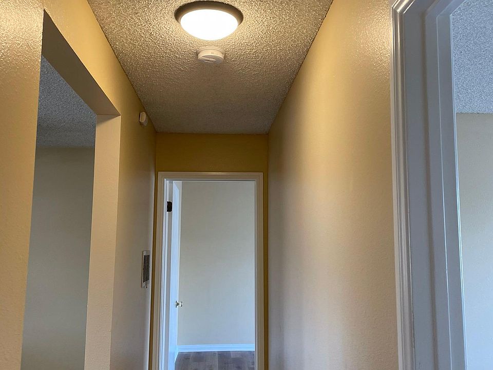 1st image of 2835 E 6th St APT C