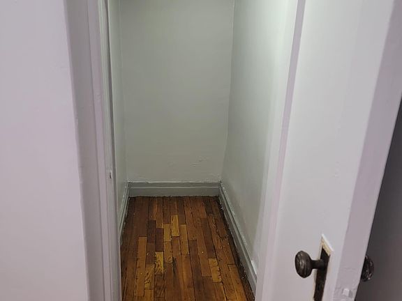 4th image of 8610 109th St APT B1
