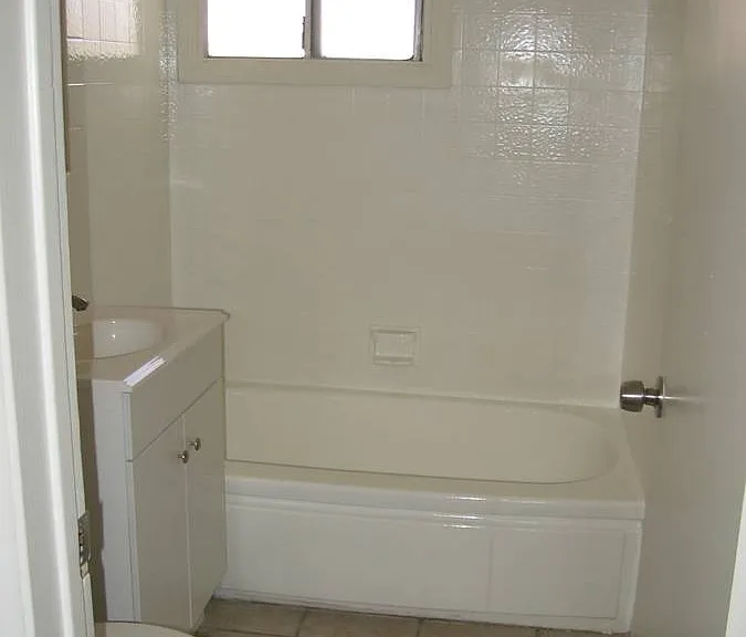 501 Palm Dr — Photo 3