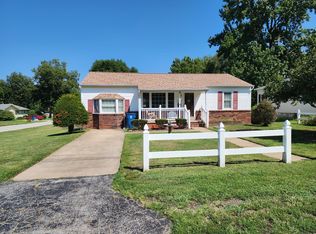1400 Clinton St, Carthage, MO 64836