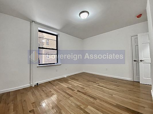 4th image of 44 Bennett Ave #1JJ