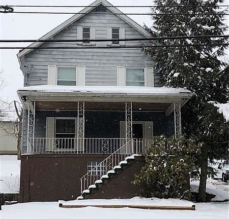 3rd image of 3245 Clay Pike St
