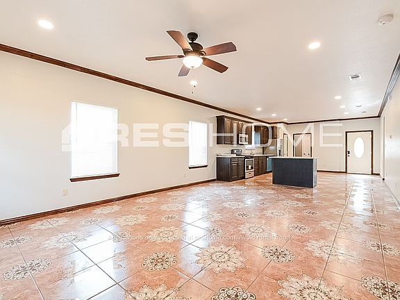 4th image of 2814 Harlandale Ave