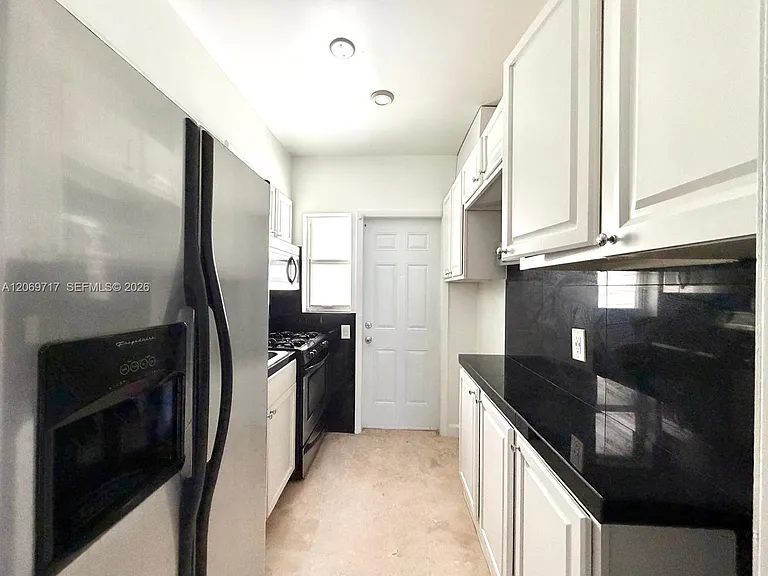 1239 Marseille Dr #2 — Photo 5