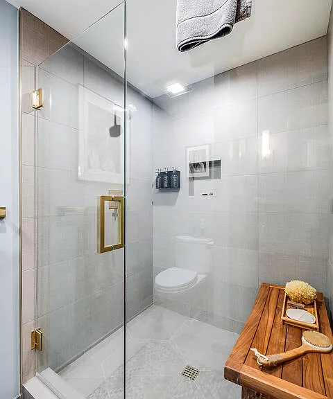 4635 Clybourn Ave — Photo 58