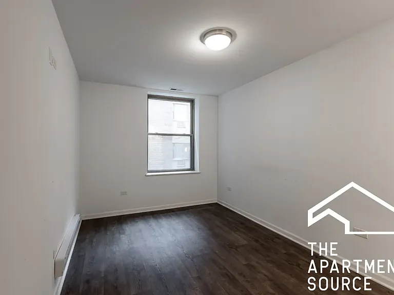 938 W Winona St #9 — Photo 8