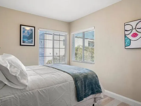 Whiting Court - 725, 725 Whiting Ct, San Diego, CA 92109