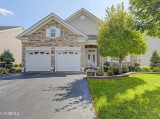 57 Carlisle Dr, Jackson, NJ 08527