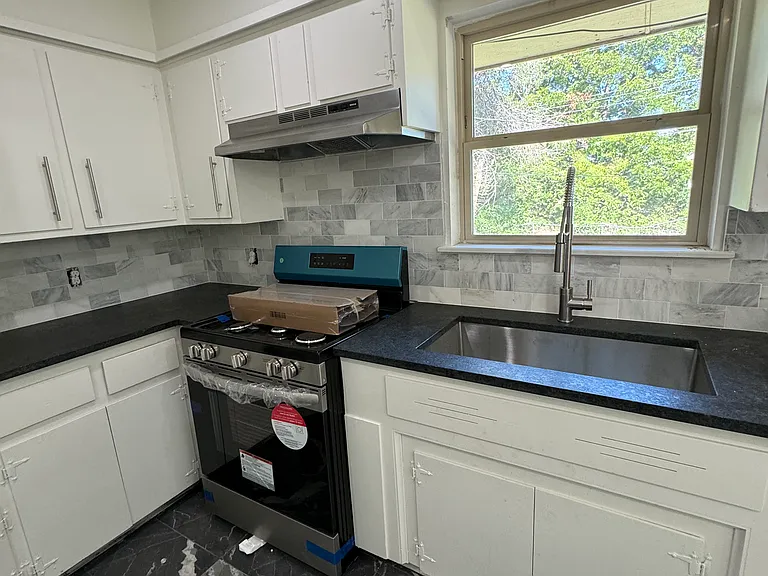 103 Kelly Dr — Photo 5
