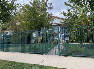 19523 Friar St, Reseda, CA 91335