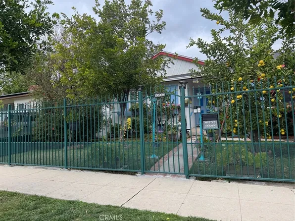 19523 Friar St, Reseda, CA 91335