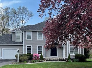 17 Old Canal Xing, Farmington, CT 06032