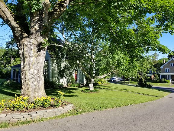 3rd image of 105 Turner Park