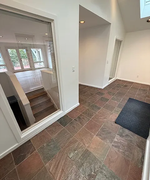 11760 S Riverwood Rd — Photo 3