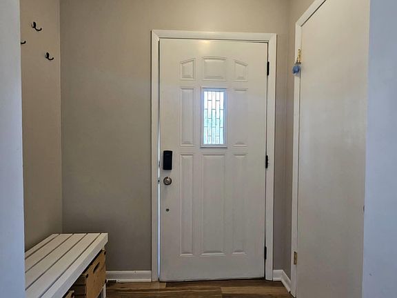 4th image of 505 Lincoln Dr