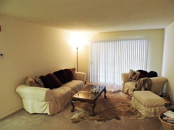 3rd image of 22100 Burbank Blvd Unit 137D