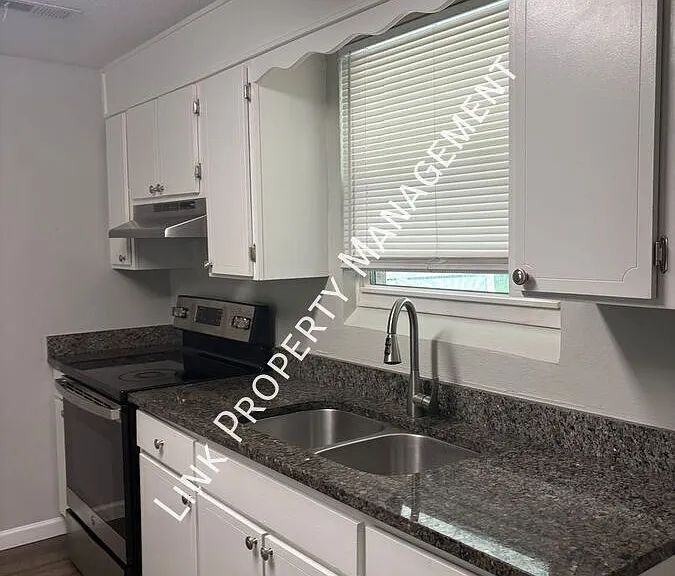1640 Keeble St — Photo 39