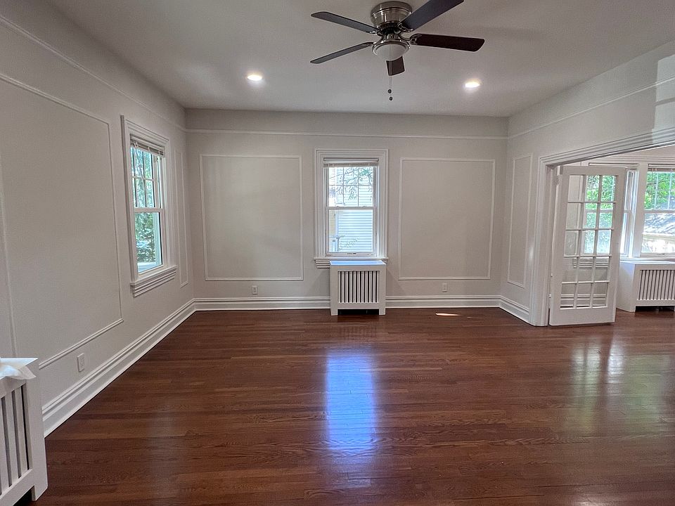 1st image of 27 Oakwood Ave APT 1