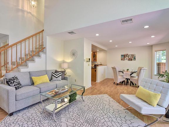 2nd image of 2171 Calle Vista Verde