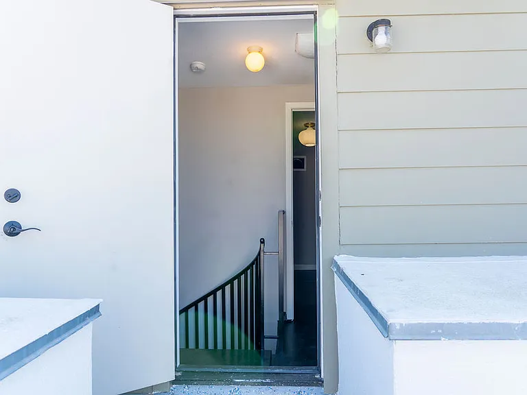 310 S Jensen Dr — Photo 53