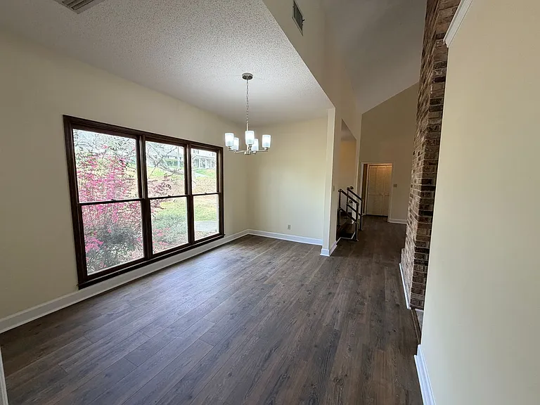 2124 Northwood Cir — Photo 10