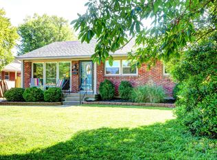 2611 Browns Ln, Saint Regis Park, KY 40220