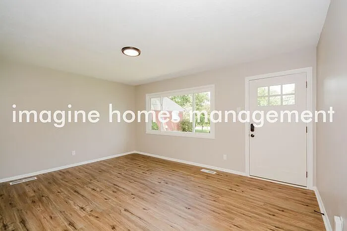 6755 Bursal Ct — Photo 4