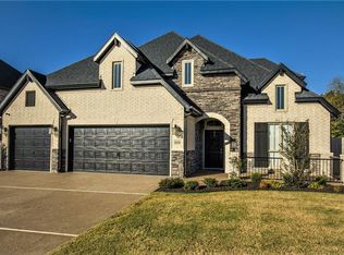 6006 SW Broadway St, Bentonville, AR 72713